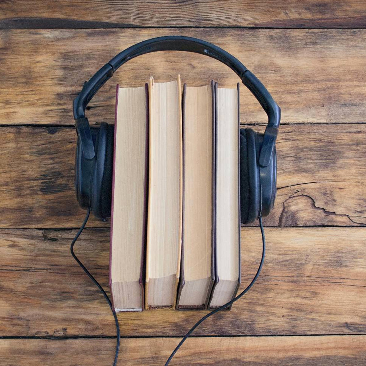 ThandoChannel's tweet photo. It's the show down we all knew was  coming.

Paperbook vs Audio Book

What's your preference? Let us know below!
#BookClub #AudioBooks #Paperbooks #AfricanAuthors #ThandoBookClub #ThandoChannel https://t.co/w9AUkL2L81