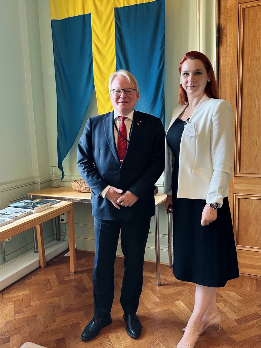 MoldovainSweden's tweet photo. Starting her agenda in #Stockholm Minister @RevencoAna from @MIAMoldova met with Peter Hultqvist, Chair of the Swedish Parliamentary Defense Committee in @Sverigesriksdag to discuss further bilateral security cooperation 🇲🇩🛡️🇸🇪 https://t.co/7L5XACzZtc