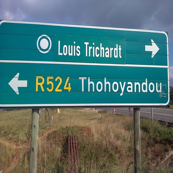 CapricornFMNews's tweet photo. #MiningIssues Some concerned residents from Mudimeli village outside Louis Trichardt are accusing MC Mining of not being transparent about the development of the mine in their area. IMS https://t.co/EVhP1ImJKK