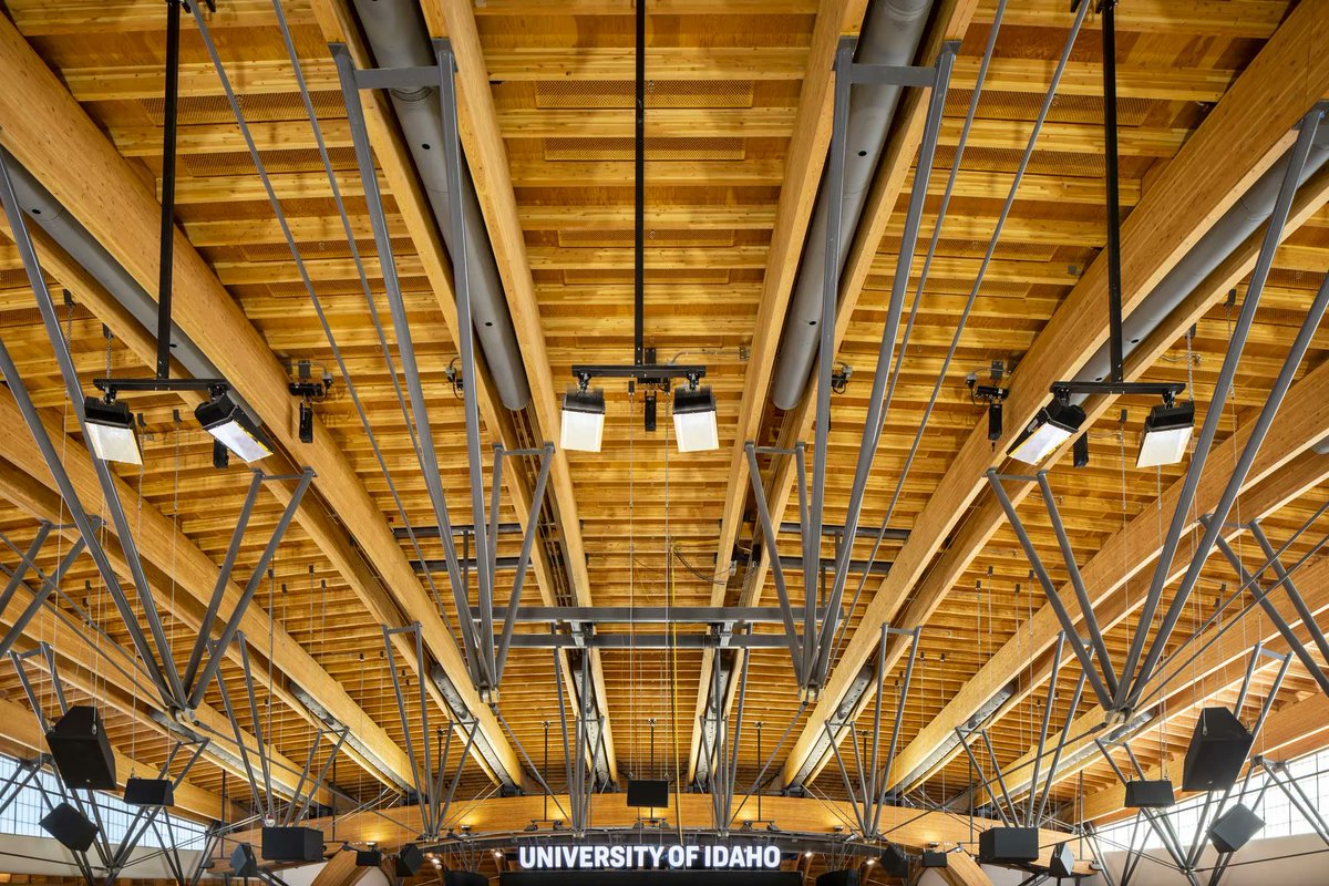 ConstructCanMag's tweet photo. Canadian engineer crafts double-curve roof for U.S. mass timber arena @StructureCraft https://t.co/C1mmlTQG8X #auditorium #canada #crosslaminatedtimber #dowellaminated #floors #idaho #masstimber #prosceniumarch #roof #sports #us https://t.co/AQLEGxo0h7