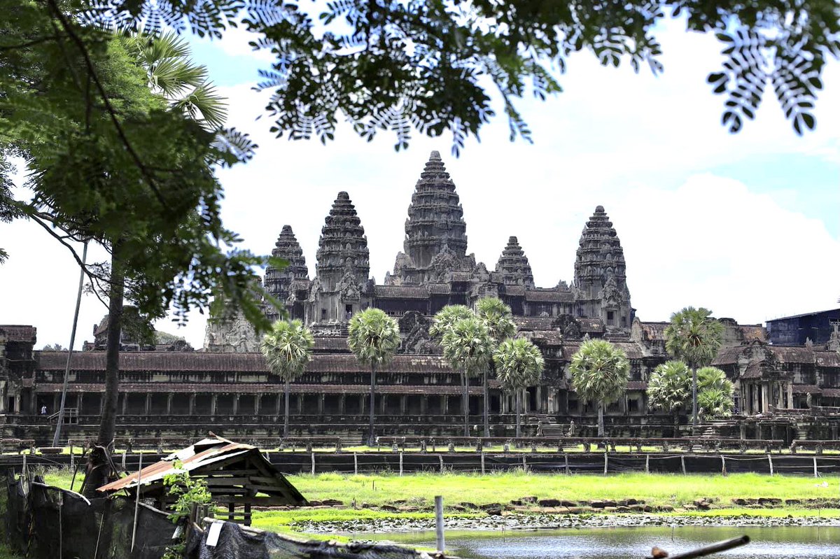 The best temple on earth #angkorwat in #cambodia 
WhatsApp: +85592768837