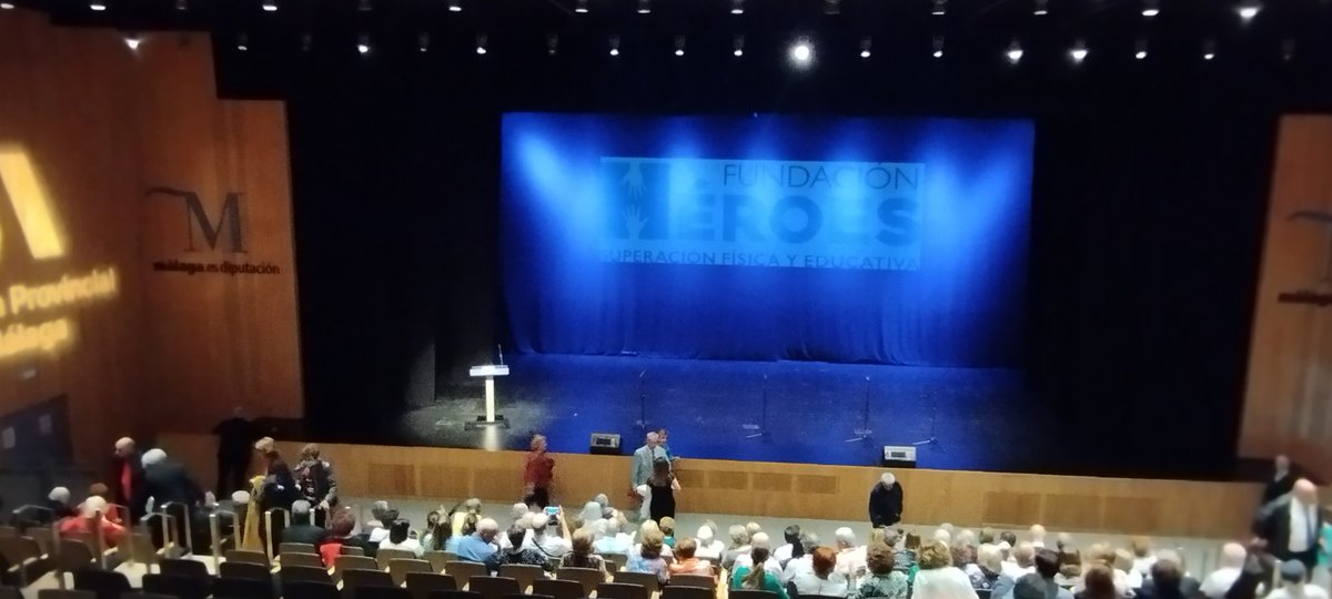 En el evento Encuentro de coros en <a href="/diputacionMLG/">Diputación de Málaga</a> a favor de <a href="/FundHeroes/">Fundación Héroes</a> . A punto de comenzar