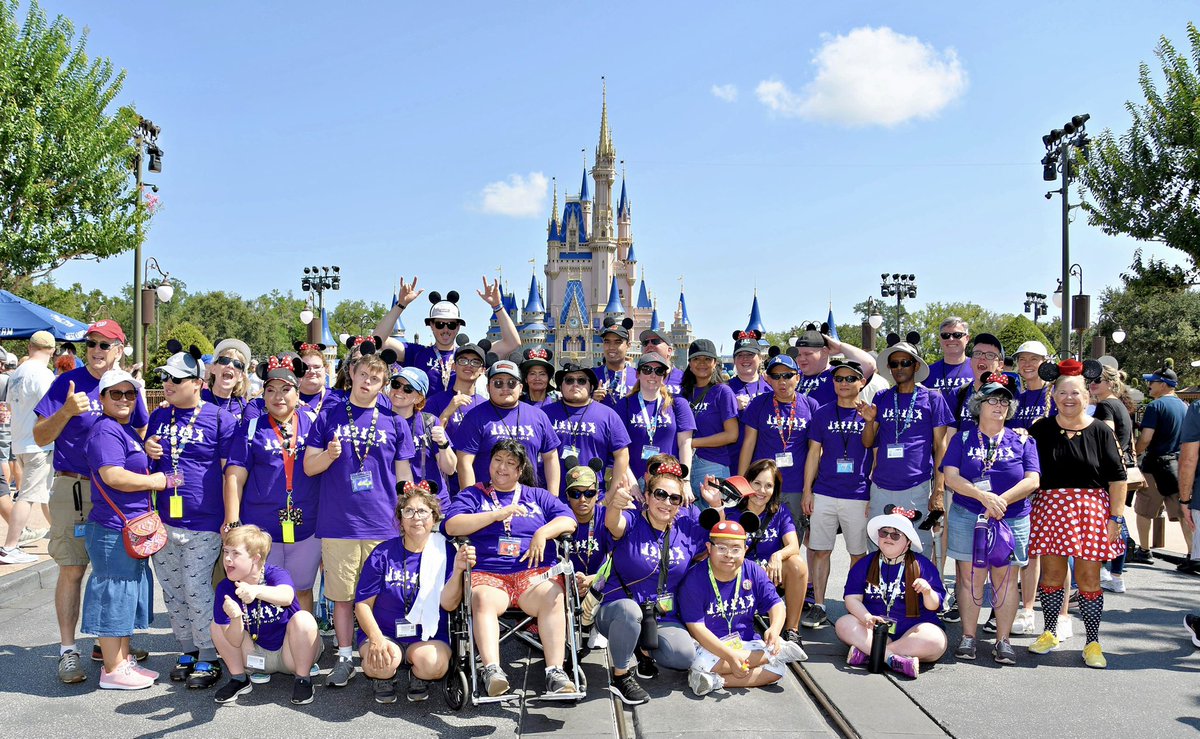 Annie Vincent tweet media