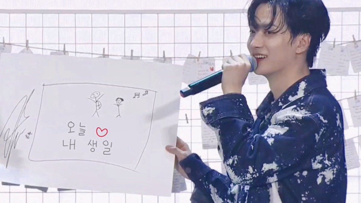 #종현생일_행복해성_빛나나봄
생 축~~
#HAPPY_JONGHYEON_DAY