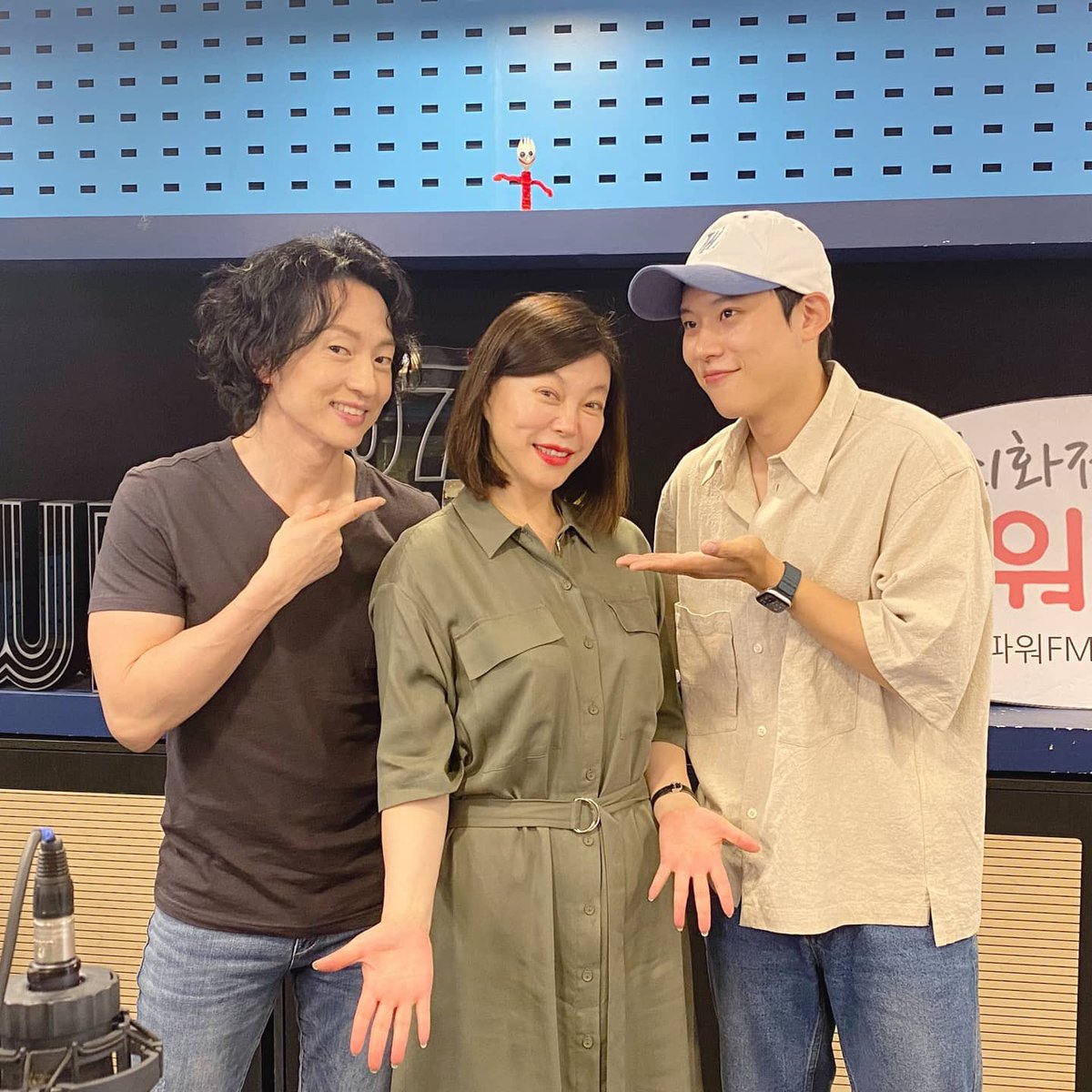 ksc_filibuster's tweet photo. 210608
2년 전 오늘의 성철

https://t.co/wxSXge3OeO https://t.co/n3elTHvtEv
