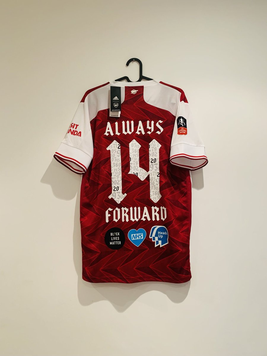 FreshPrintsofF1's tweet image. 👑 Fresh Prints 👑 

Arsenal’s FA Cup winners shirt with all the trimmings. 

#arsenal #football #afc #adidas #footballshirt #footballshirtprinting #vintage #facup #wembley