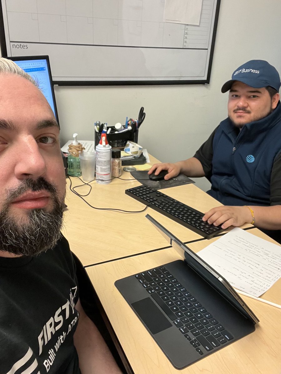 d_mobile tweet media