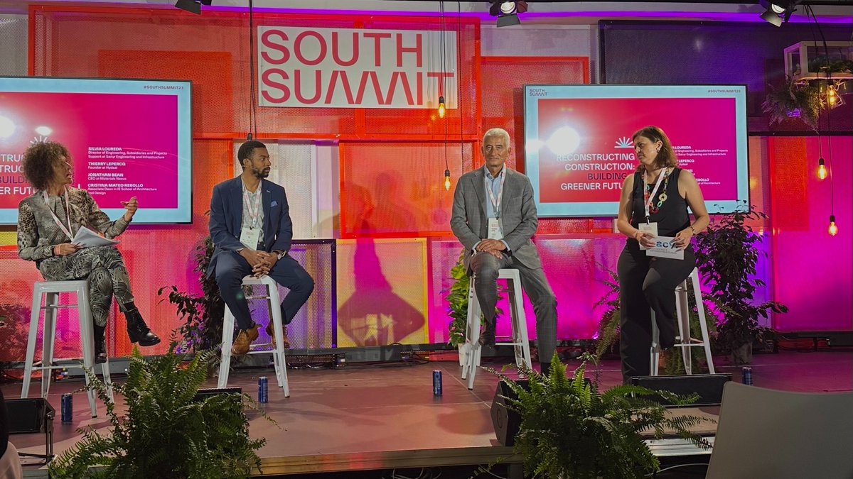 <a href="/crismateo/">Cristina</a> opens the debate, "Reconstructing Construction: Building a greener future" with Silvia Loureda (General Manager Sacyr Industrial &amp; Engineering at <a href="/SomosSacyr/">Sacyr</a>), <a href="/ThierryLepercq_/">Thierry Lepercq</a>  (Founder at Hydeal) and Jonathan Bean (CEO at <a href="/MaterialsNexus/">Matnex</a>)