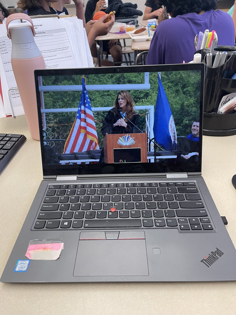 Mrs. Amos tweet media