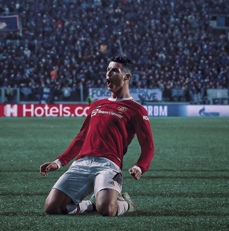 At 35 Ronaldo was the 2nd top scorer of the year, just 3 goals behind Lewa .

At 36 he won Euros & Serie A Golden Boot .

At 37 he finished within the top 3 scorers of the Premier League .

1 fugazzi World Cup isn’t going to change anything , THE GREATEST 🐐