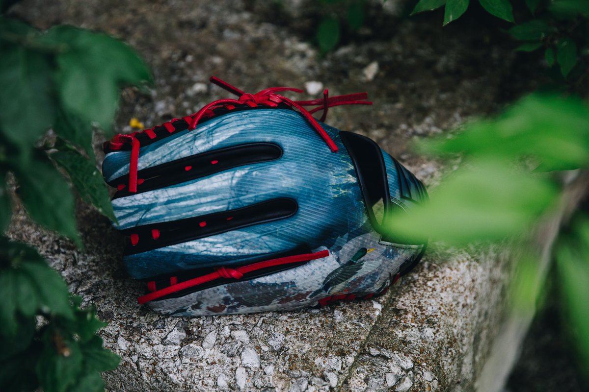 RawlingsSports's tweet photo. Mike Trouts custom REV1X 👀 #TeamRawlings https://t.co/EdnUGOYdJP