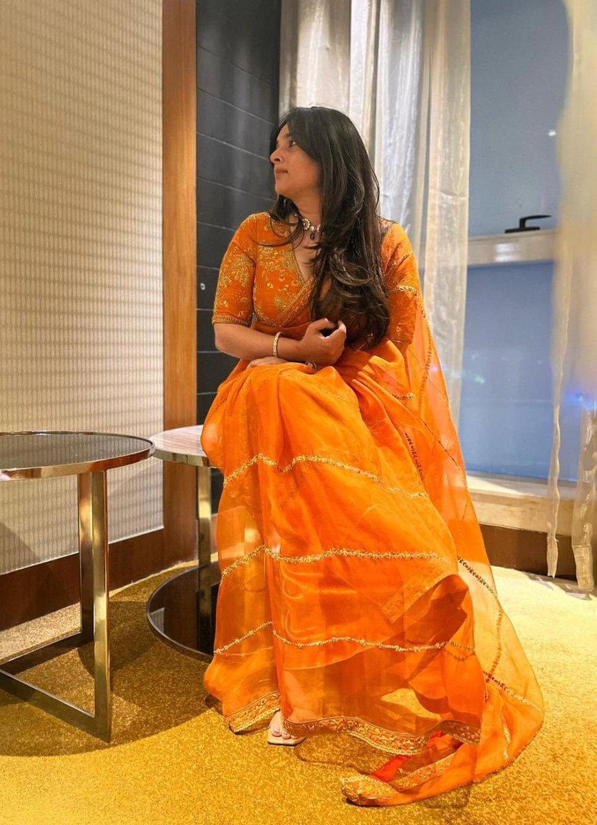 BangaloreTimes1's tweet photo. Just @Divyaspandana being the glam queen that she is! #Glam #Teamglam #Glamgirl #Divyaspandana #Ramya #KFi #Kannadaactors #Kannadafilms https://t.co/ygNs98hNbJ