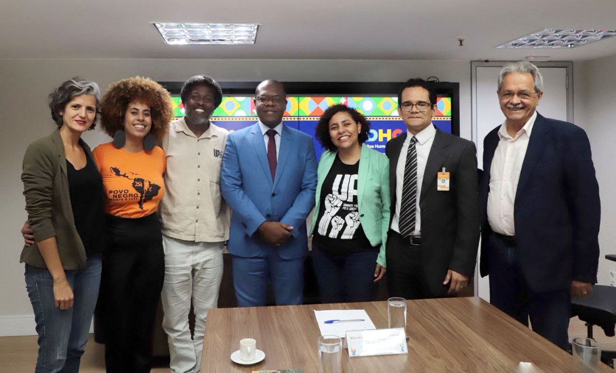 LeoPericlesUP's tweet photo. Pelo direito à memória, verdade, justiça e reparação!

Estavam presentes pela UP: @LeoPericlesUP
@VivianMendesUP
@ThaisOliveiraUP
@MarianaUP_
Thiago Santos UP 

Crédito: Clarice Castro/MDHC https://t.co/oCzK3WHIbD