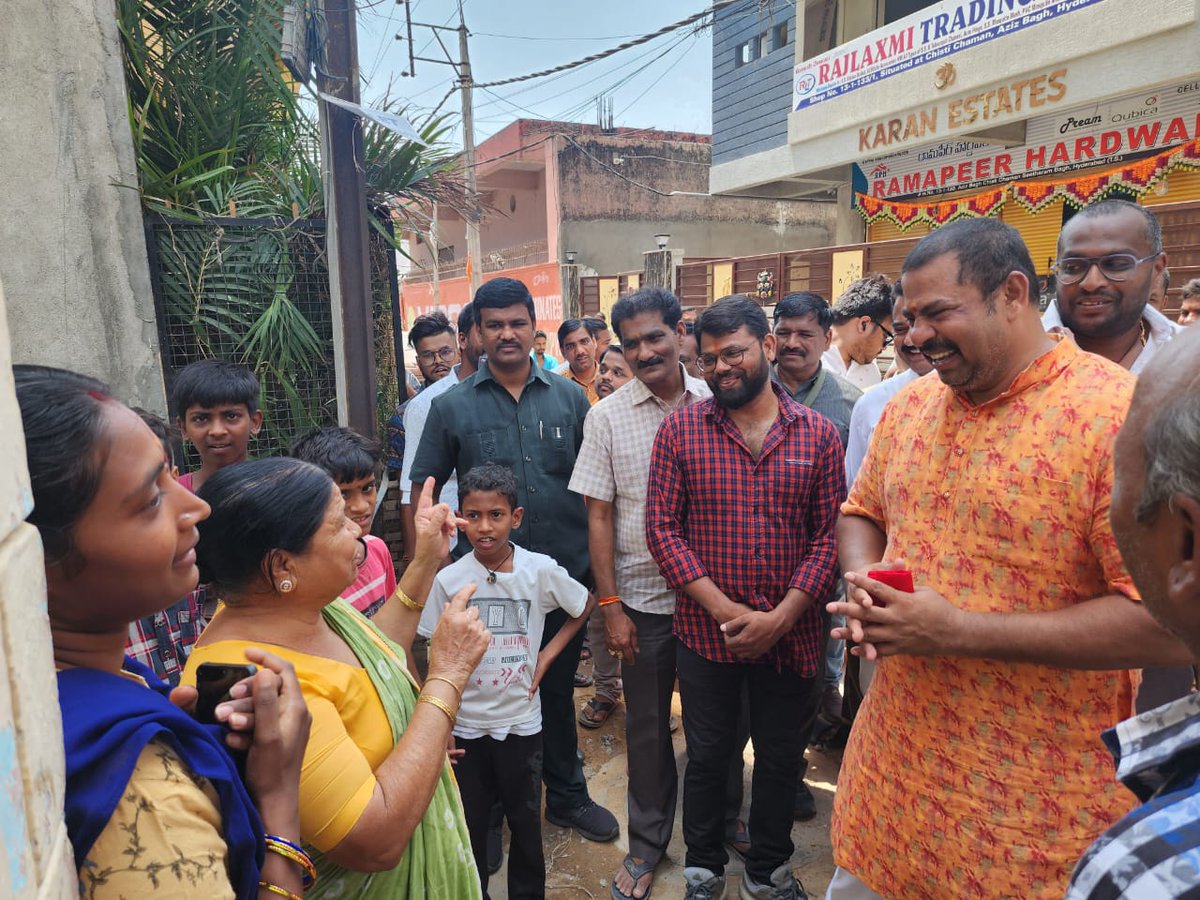 TigerRajaSingh's tweet photo. As a part of Maha Jan Sampark Abhiyan visited neighborhoods in the Mangalhat Division of #Goshamahal Constituency and interacted with locals accompanied by Mangalhat Corporator, @BJP4Telangana Senior Leaders &amp; govt officials were present. https://t.co/sD1iJ8BQKp