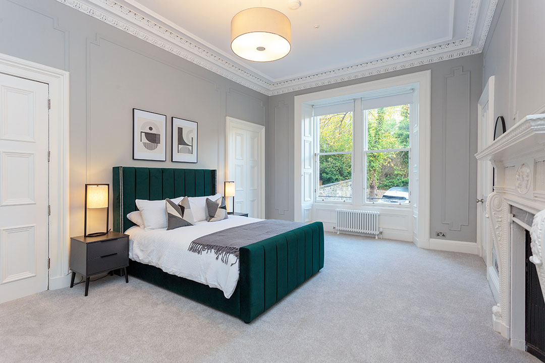 block9architect's tweet photo. Georgian Townhouse in #EdinburghWorldHeritage underwent a full renovation and conversion into five luxury apartments. Our design approach was to create layouts which were respectful and complimentary of the building's historic features.
#design #architecture #historicrestoration https://t.co/5E2LsPo0xN