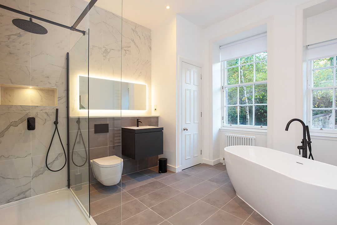 block9architect's tweet photo. Georgian Townhouse in #EdinburghWorldHeritage underwent a full renovation and conversion into five luxury apartments. Our design approach was to create layouts which were respectful and complimentary of the building's historic features.
#design #architecture #historicrestoration https://t.co/5E2LsPo0xN