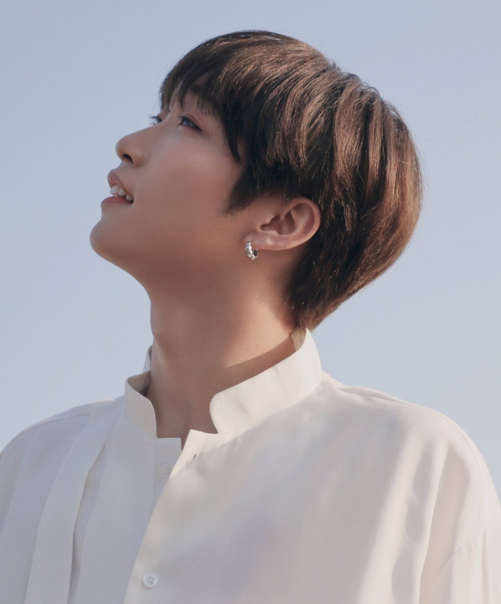ultyuku's tweet photo. i love this shot so so much it nearly moved me to tears. how does he look so ethereal and precious and lovely and so sweet and beautiful and and andnsnfjsjfj https://t.co/4BDrdMmcsy