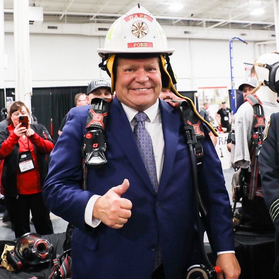 TDotResident's tweet photo. #ONpoli 

"Folks, these forest fires are my top priority... right after I get beer in 7-Elevens and split up Peel Region and bulldoze Ontario Place and destroy the Science Centre and announce the Niagara GO Train a dozen more times and meddle in the Toronto elections and..." https://t.co/6ZWYJjaLhK