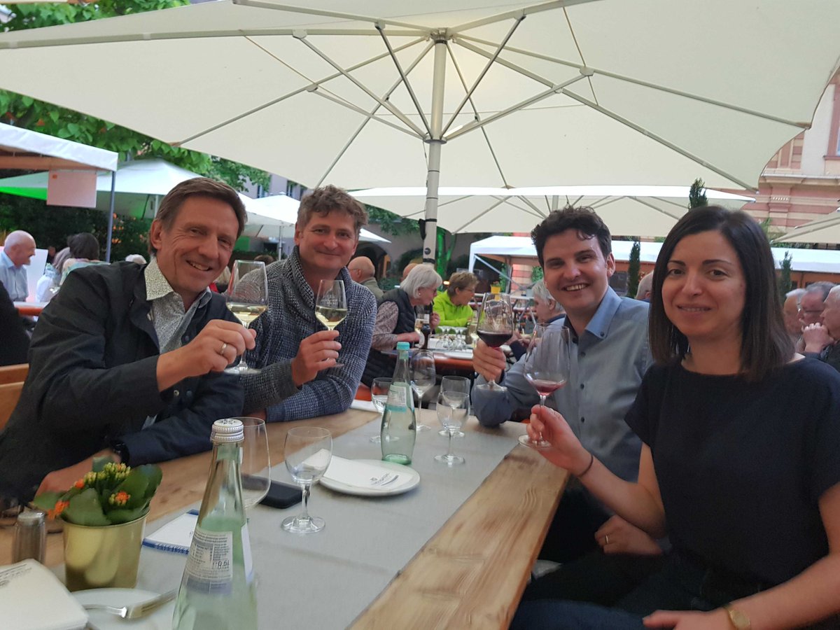 JensPuschhof's tweet image. Great seminar day in #Würzburg @Helmholtz_HIRI #IMIB @Uni_WUE yesterday!
Many thanks for the invitation, science chats and traditional Mostsuppe @CarmenAguilar_J, @lab_rudel and @JoergLab.