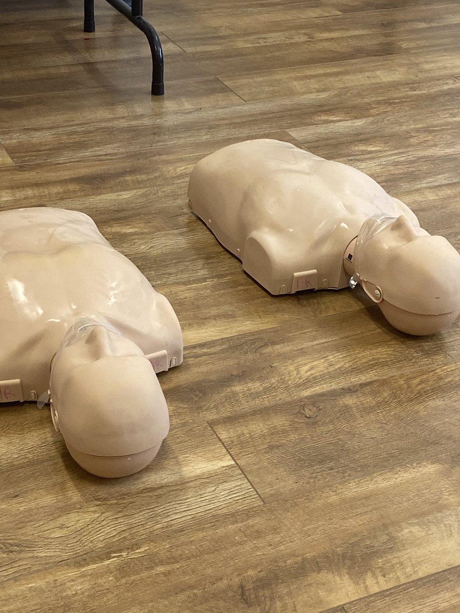 YRClondalkin's tweet photo. Staff first aid training started today, #cpr #aed #primarysearch #secondarysearch #choking #stroke #firstresponder #Teamddletb #weareyouthreach @ddletb @ddletbYR @ETBIreland @NAYCEXEC https://t.co/4M8DgNCP7u