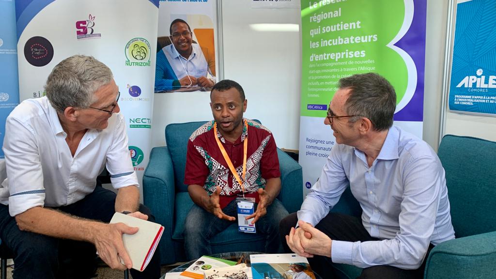 We’re extremely honoured that Arnaud Borchard, Head of cooperation at the <a href="/UE_Madagascar/">UE à Madagascar & aux Comores</a> and Pierre Beziz, head of #EU Office in #Comoros🇰🇲 visits our stand  at the #BIK2023 Business Fair in Moroni

<a href="/ApileComores/">APILE Comores</a>
<a href="/EUBIC/">EBN -European Business & Innovation Centre Network</a>