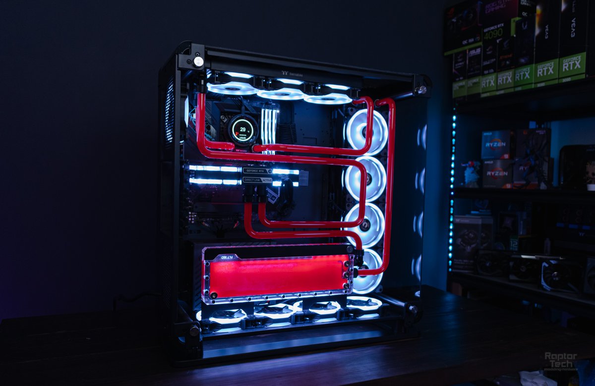 RaptorTechMH's tweet photo. @NVIDIAGeForce @Diablo And in a good team like this it would look great. #DiabloRTX https://t.co/Sl7UOgzb7a