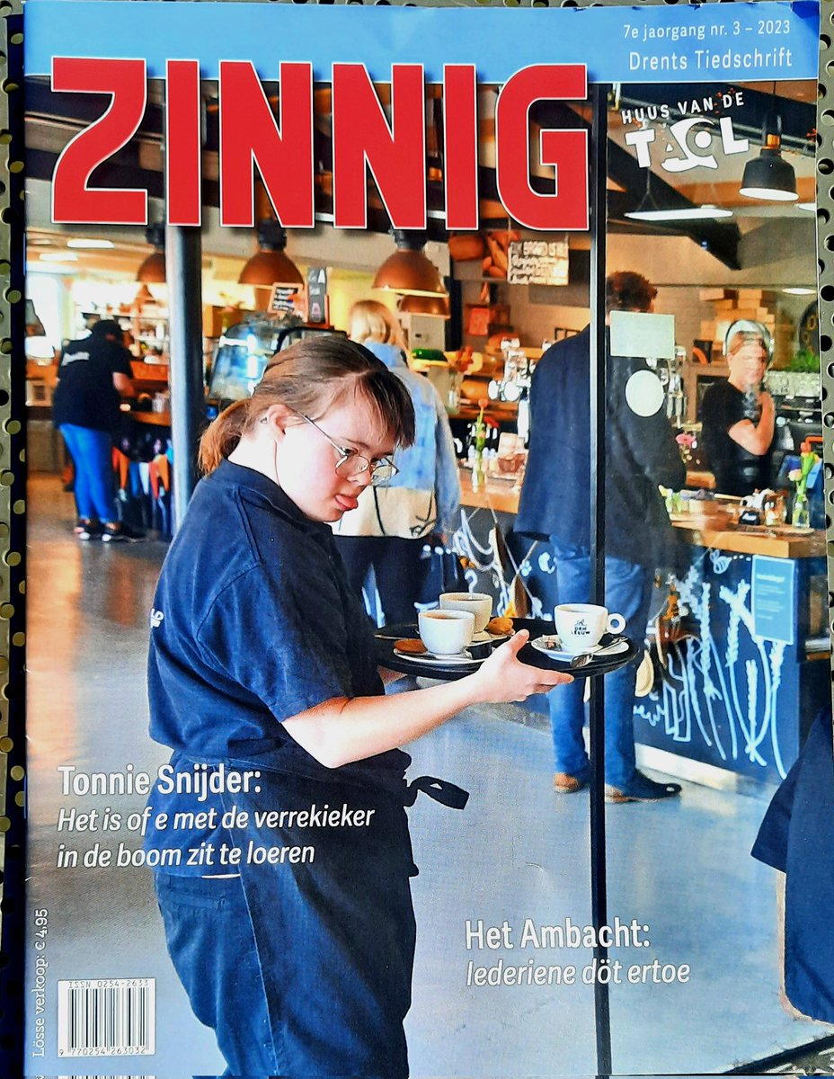 RoelofKoops's tweet photo. De neie #Zinnig weer in de busse.Het Drentse tiedschrift,van het @HuusvandeTaol https://t.co/bMmjr48F1y