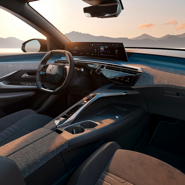 peugeotitalia's tweet photo. Ti presentiamo il Nuovo PEUGEOT panoramic i-Cockpit® : la spettacolare postazione di guida di ultima generazione del futuro #PeugeotE3008 #FullElectric. #iCockpit https://t.co/UiRMLv65lt