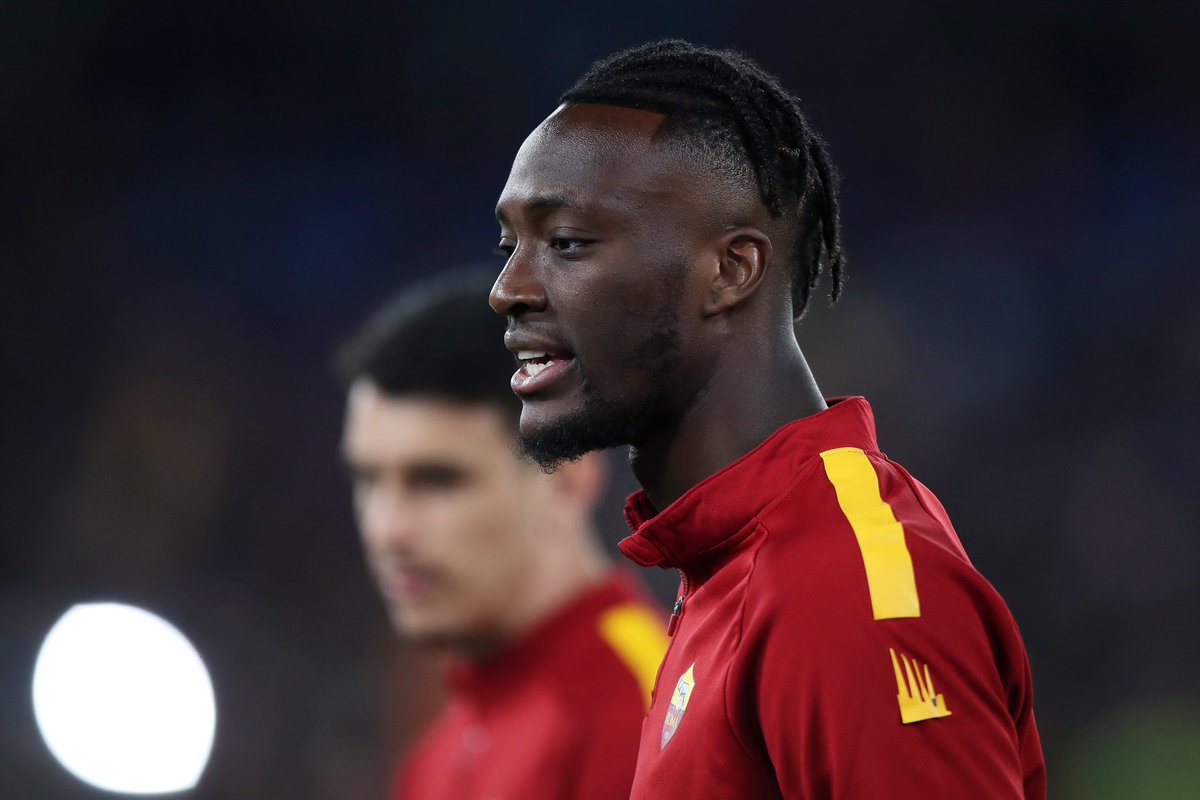 Tammy Abraham undergone successful knee surgery today to reconstruct his ACL. 🏴󠁧󠁢󠁥󠁮󠁧󠁿 #ASRoma

Abraham, expected to be out until at least November/beginning of December.