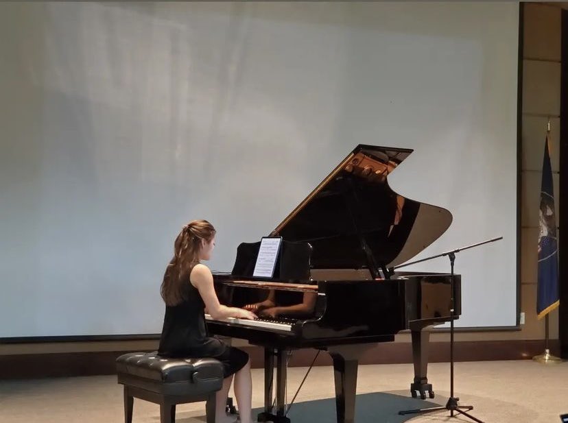 Not your typical grand rounds this morning! Chief resident Alex Tran performed and multiple faculty members and residents shared reflections related to moral injury. #MusicAsMedicine #HealingForTheHealers <a href="/UofUSurgery/">UofUSurgery</a>