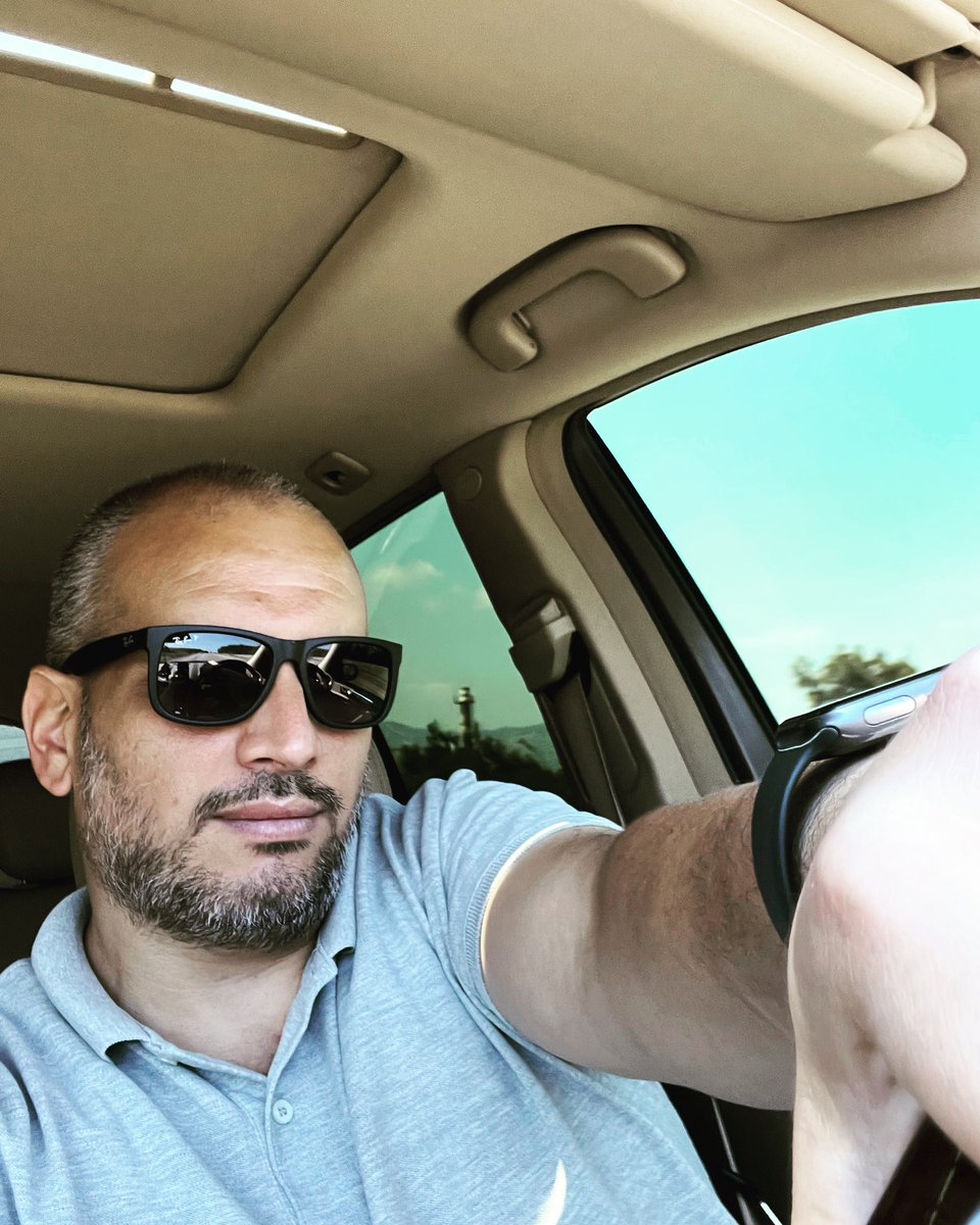 SezenSelcuk's tweet photo. 😎😎😎 https://t.co/Qe61OErjHn