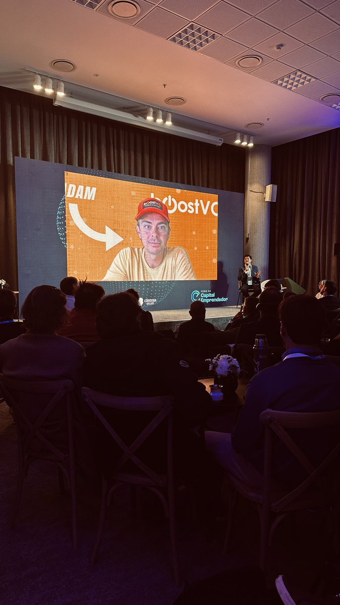 Escuchando a <a href="/AdamDraper/">Adam Draper ⏻</a> en Capital Emprendedor desde Cordoba, acerca de <a href="/BoostVC/">Boost VC</a> su rol como Venture, y el potencial en startups Crypto.
