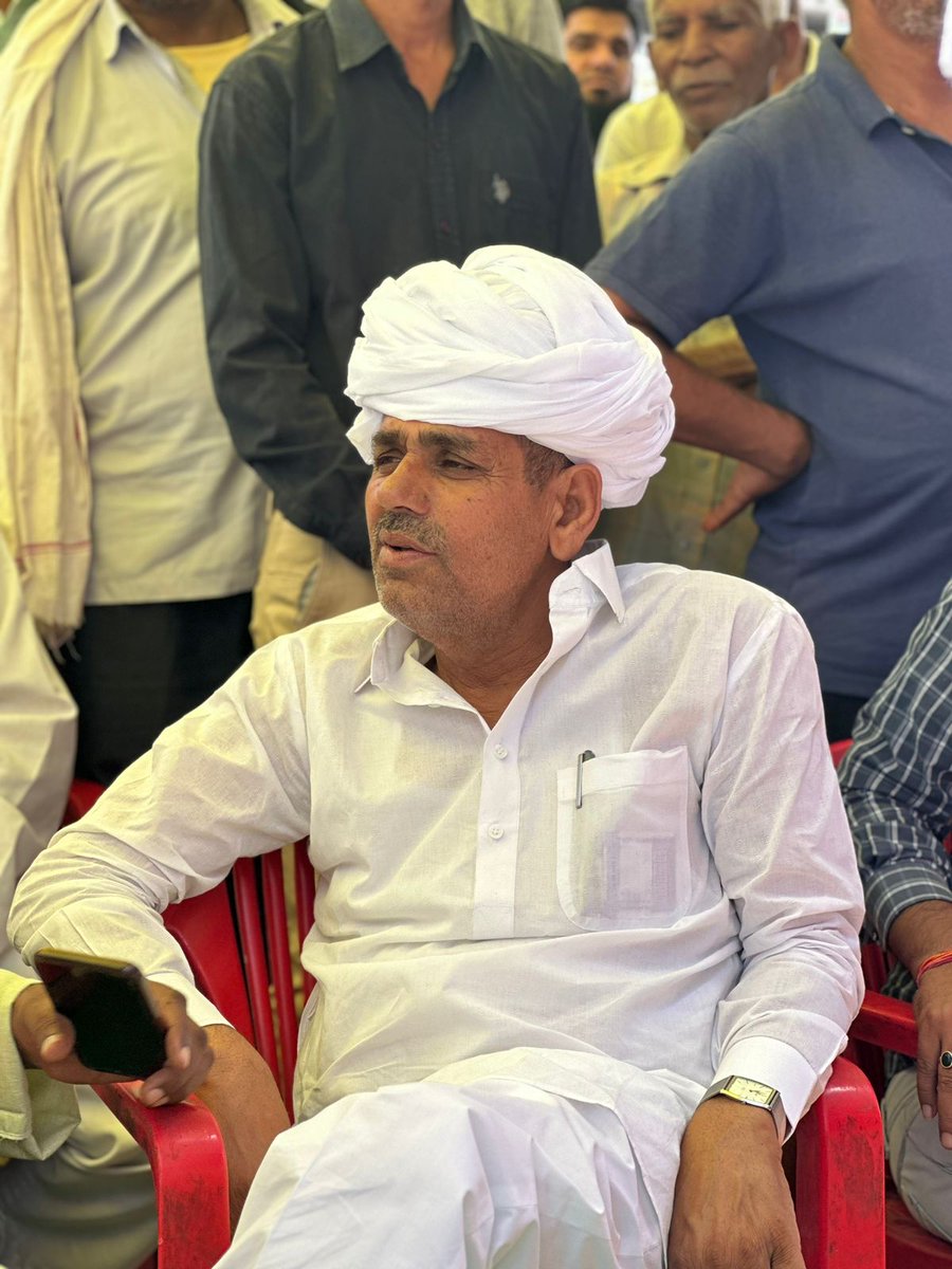 KantiPrasadMLA's tweet photo. #थानागाजी आज कस्बे में नगरपालिका मण्डल थानागाजी द्वारा उपखण्ड कार्यालय के पास में बनाए गए सुलभ शौचालय एवम् रैन बसेरे का लोकार्पण करते हुए इसे आमजन को समर्पित किया । इस अवसर पर नगरपालिका अध्यक्ष श्री चौथमल सैनी,उपखण्ड अधिकारी श्री केशव कुमार मीणा सहित सभी पार्षदगण भी उपस्थित रहे। https://t.co/J5bUE9ALvs