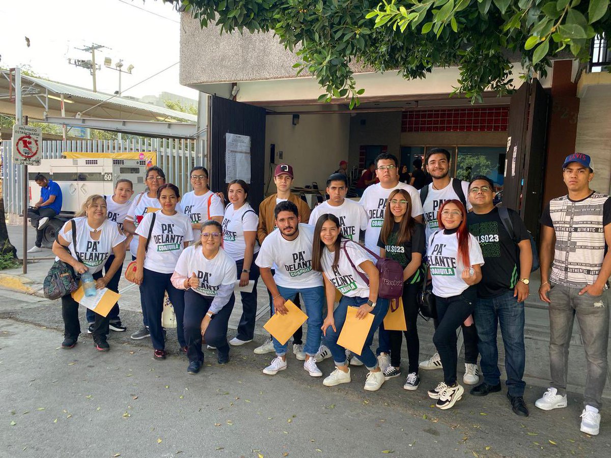 Iniciamos el reconteo de votos 🗳️ 
Con el gran ejército PRIISTA  presentes