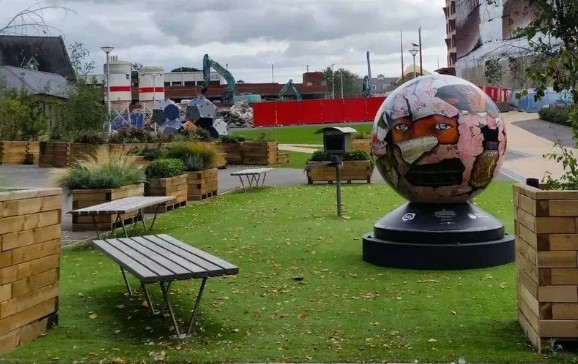 WalesOnline's tweet image. The Welsh Government is thinking about banning artificial grass
walesonline.co.uk/news/politics/…