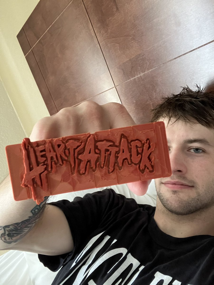 HeartAttackMane's tweet photo. When your friend 3D prints you Heart Attack Man knuckle dusters 🥺 https://t.co/WqVKcTY7N5