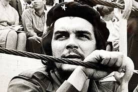 El Che Guevara, símbolo de la lucha revolucionaria y la resistencia contra la opresión. Su ejemplo nos recuerda que la verdadera libertad solo se alcanza cuando luchamos por la dignidad y los derechos de todos. #MaceoYCheViven #CubaPorLaVida #ComoElChe#CubaCoopera