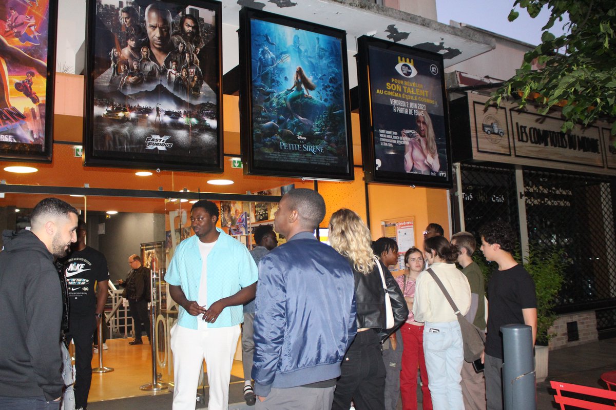 VilleChelles's tweet image. - Chelles Projections Libres #2  -
Le vendredi 2 juin, s&apos;est tenue la deuxième édition de l&apos;événement Chelles Projections Libres au #cinéma @EtoileCosmos. Au total, 13 réalisations ont été projetées sur le grand écran et présentées par leur créateur 🎥

#seineetmarne #openscreen