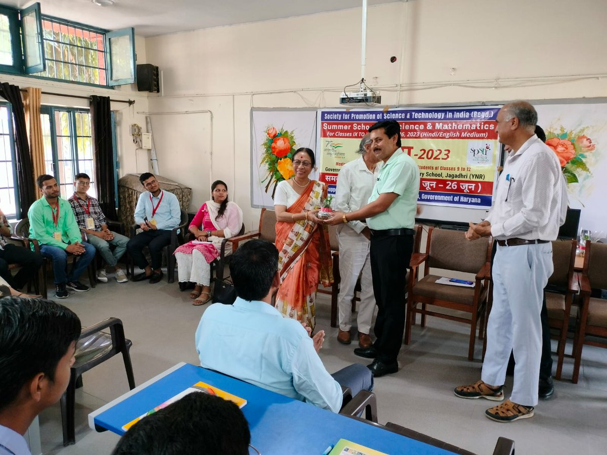 Summer School at Govt. Sr. Sec. School Jagadhri Workshop #Yamunanagar inaugurated by Shri <a href="/Dharamvir1949/">Dharam Vir</a>  Ex-Chief Secy Haryana on World Environment Day. The Summer School at YNR is supported by Govt. of Haryana and <a href="/Isgec_engg/">Isgec Heavy Engineering Ltd.</a> 
#SummerSchools2023
<a href="/SPSTI5/">SPSTI</a> 
#प्रेरणा2023