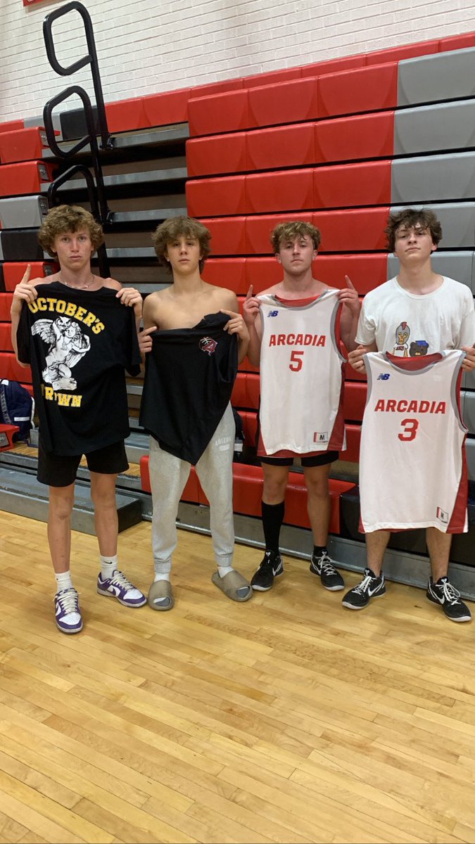 ArcadiaHoops's tweet photo. Got our first W outfitted in New Balance last night! 😎⚔️ https://t.co/pfyUHehz3s