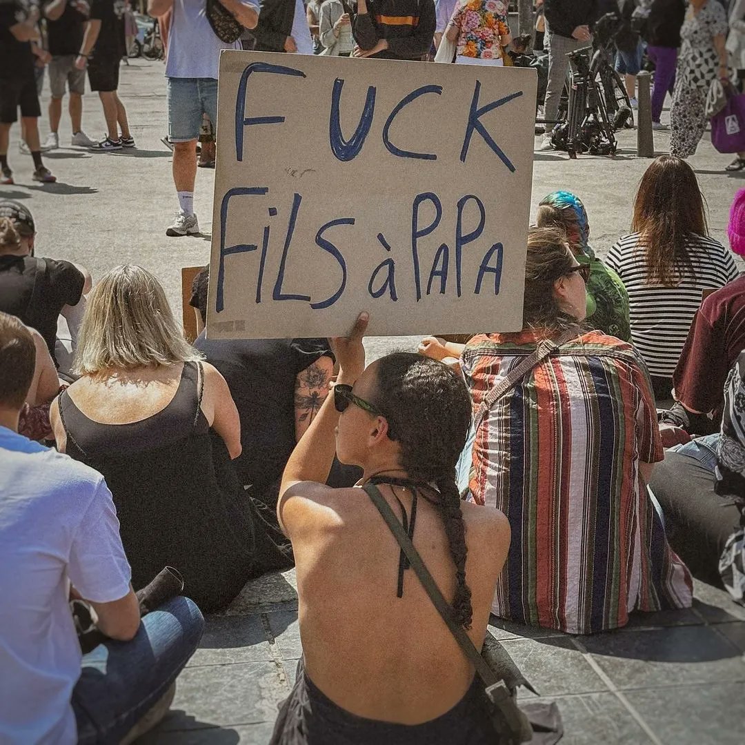 LBQfr's tweet photo. Bon. L'histoire de Sanda Dia, elle est trop peu connue côté francophone du pays. Et encore moins l'histoire du club élitiste responsable de sa mort. Alors on a pris le temps de la raconter.

La vidéo devrait arriver d'ici fin de semaine.

#JusticeForSanda https://t.co/GHU0RB1SSo