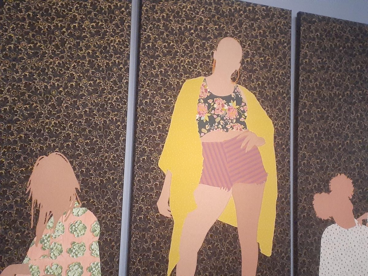couriercod's tweet photo. Vibrant fabric tapestries of Black women adorn Gio Swaby’s “Fresh Up” exhibit at the Art Institute of Chicago this spring and summer. https://t.co/cBvyj03oo8
#Art #ArtInstituteofChicago #Bahamas #blackfashion #Blackhair #Blackwomen #Fashion #FreshUp #GioSwaby #tapestry https://t.co/QYbA5om8YL