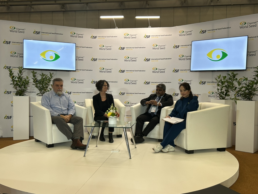 SeedFed's tweet photo. Why #Africa? Why #Rwanda?

Because the potential is endless. The largest available arable land is in Africa. 

Ongoing discussions at #channelworldseed. https://t.co/EK2jU01z4h