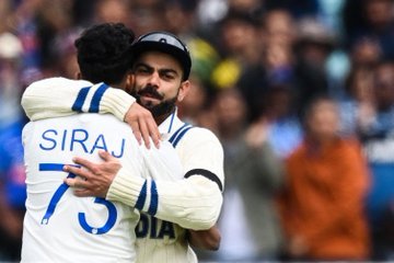 SportsT24_'s tweet photo. Some rare pic Captured 🤩... 
While #WTCFinal RT. 

#INDvsAUS #ViratKohli #RohitSharma #WTC23 #Siraj #TeamIndia #DavidWarner https://t.co/pUdpRD2fjs