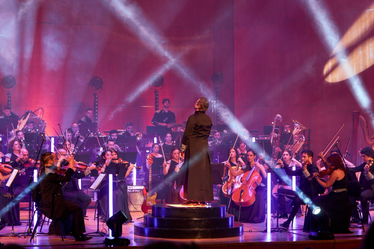 Euskalduna_eus's tweet photo. Film Symphony Orchestra - Krypton ✨
¡El domingo las bandas sonoras del cine de acción más conocido cautivaron al público del auditorio!
👉🏽 ¿Estuviste allí? ¡Fue magnífico!
👀 ¿Quieres echar un vistazo?
📸➕ https://t.co/BcmYHscsUv
#EuskaldunaBilbao @FilmSymphony #FSOKrypton https://t.co/GC26tDo2KQ