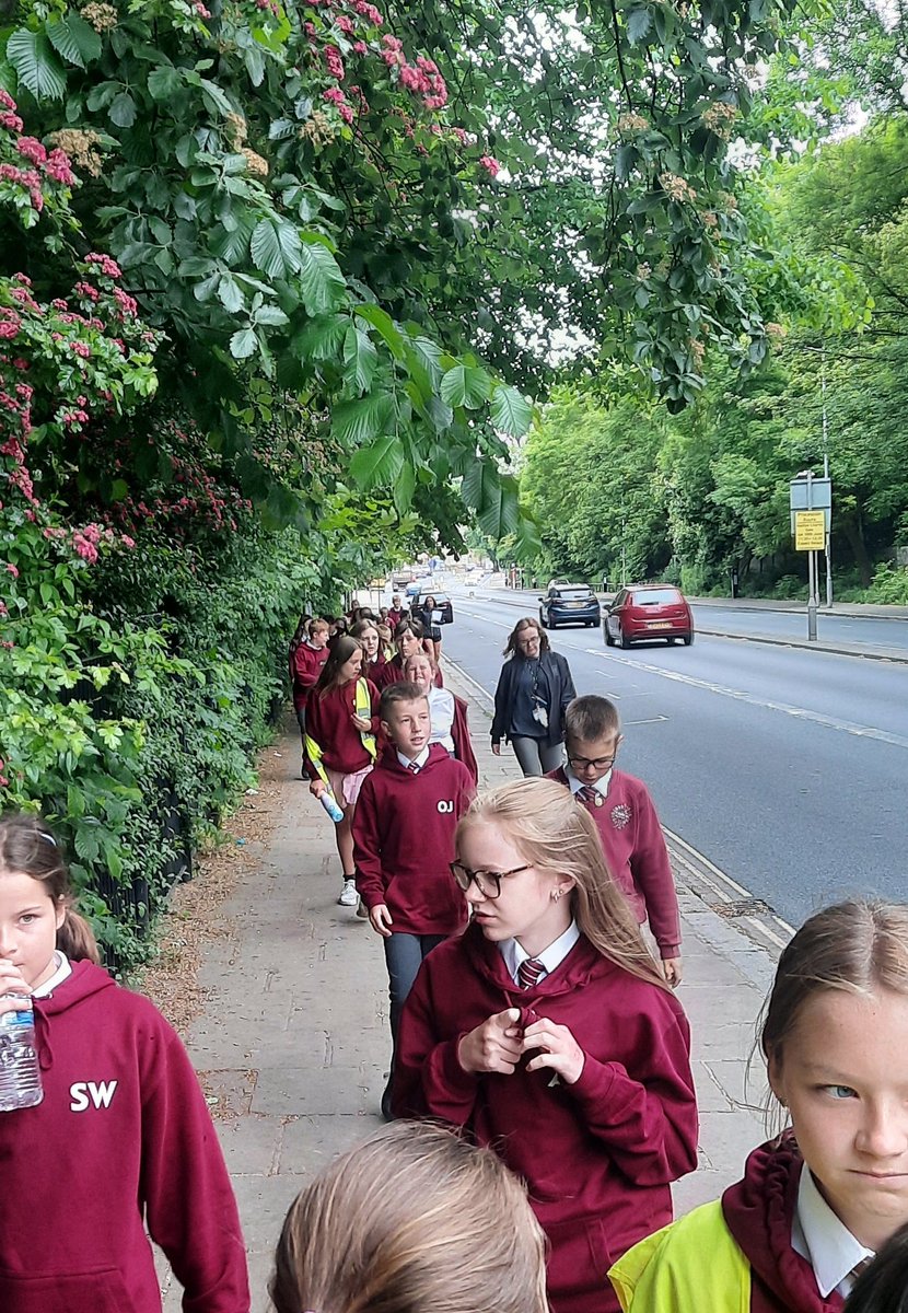Year 6 enjoyed a lovely walk to the library this morning for a fantastic WWII workshop run by Natalie from @CMBClibraries. We had a great time. Thank you! #ActiveTravel @ActiveCdale @CdaleActiveEd