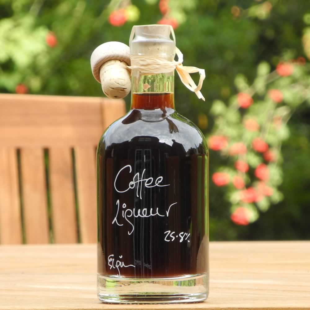 🤩Anyone in need of a pick-me-up?☕

The hot weather can be draining, so why not give our Coffee Liqueur a try!
demijohn.co.uk/products/coffe…