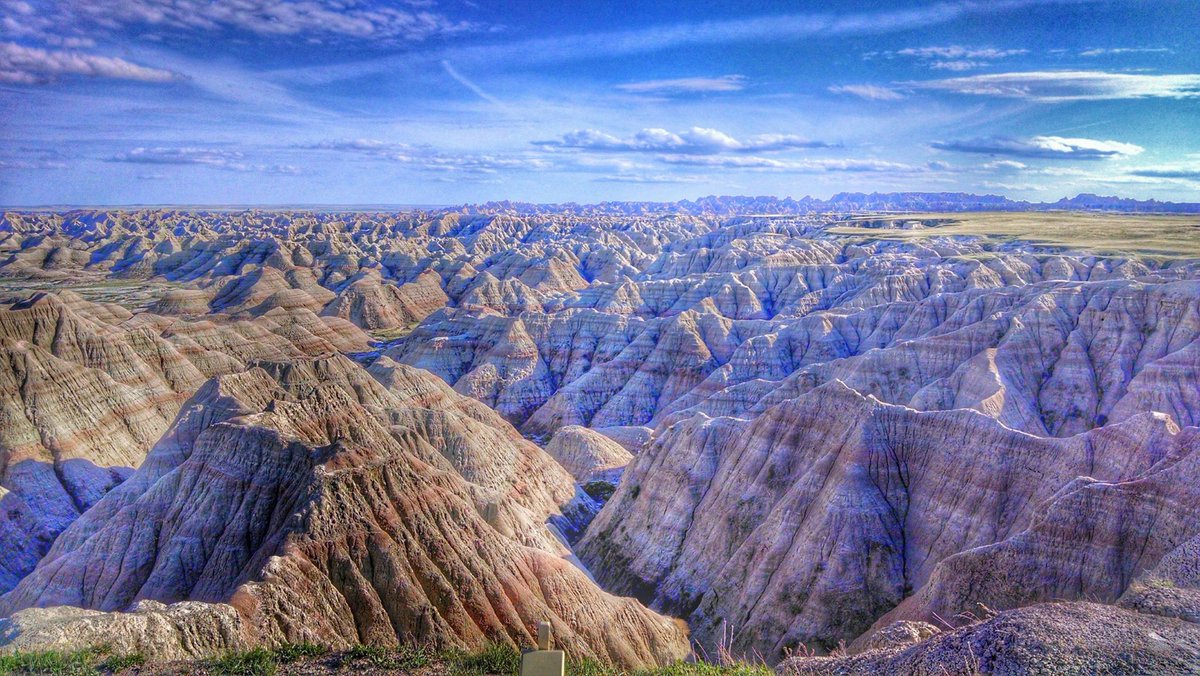 ChaseAndy's tweet image. tripsavvy.com/thmb/tez08IABz…

#Badlands are next!