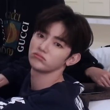 haobinfeeds's tweet photo. their pout 😞

#장하오 #성한빈 #센터즈 https://t.co/MvSkTIm3KX