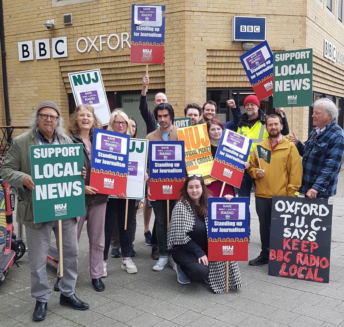 My morning picket duty at BBC Radio Oxford.  Over 1000 journalists are on strike for two days at BBC radios across the UK in defence of local news threatened with massive cuts. Please send messages of support by using #KeepBBCLocalRadioLocal and include <a href="/NUJofficial/">NUJ</a>. <a href="/IFJGlobal/">IFJ</a>